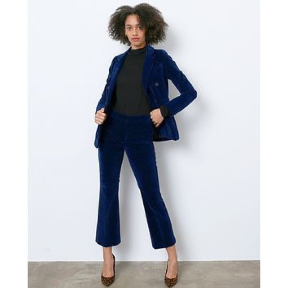 UO Silence + Noise Velvet Blazer Blue M